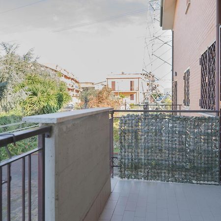 Casa Ghandi Vicino A Roma Con Box Auto E Wi-Fi Monterotondo  Eksteriør bilde