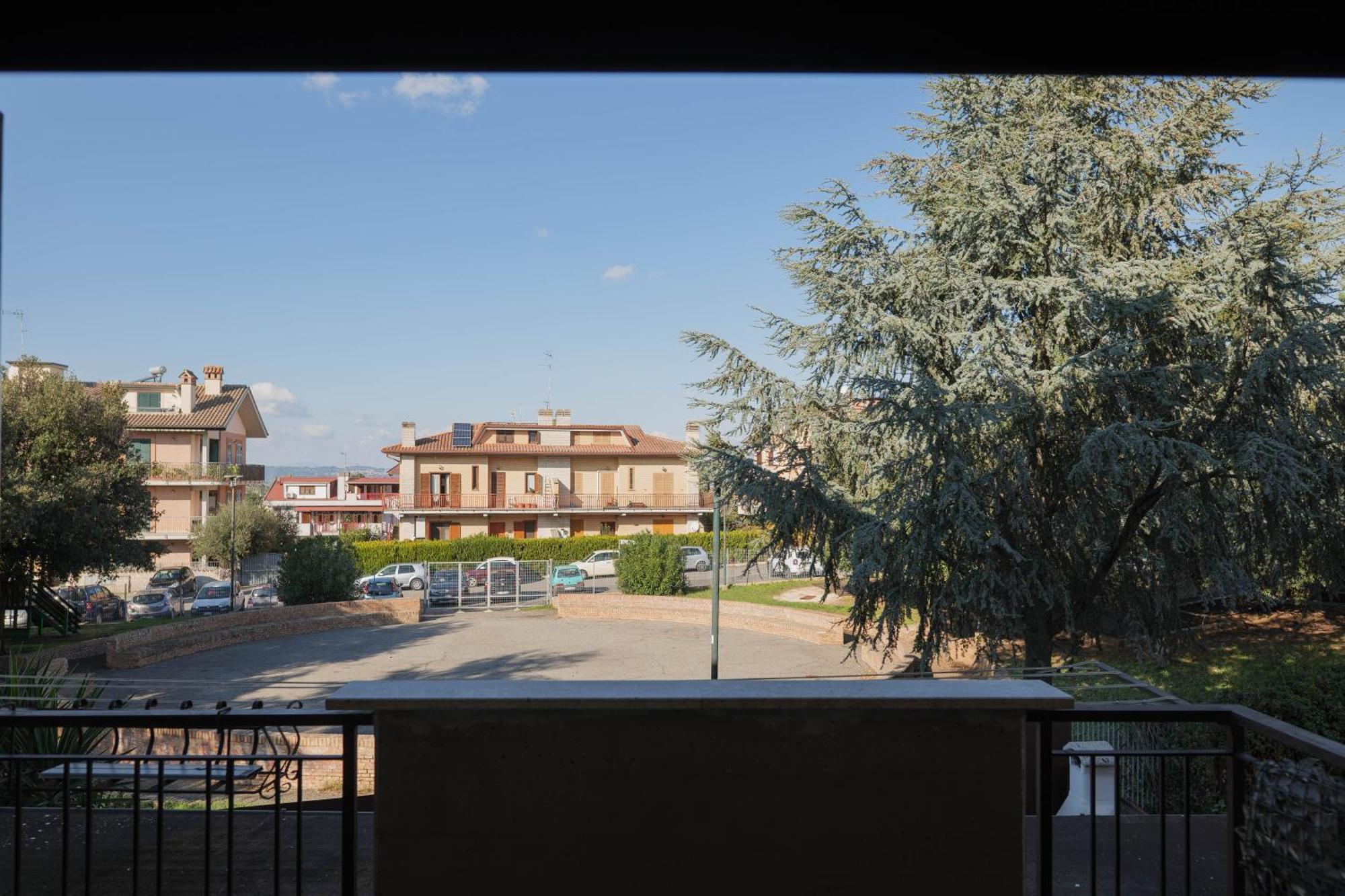 Casa Ghandi Vicino A Roma Con Box Auto E Wi-Fi Monterotondo  Eksteriør bilde